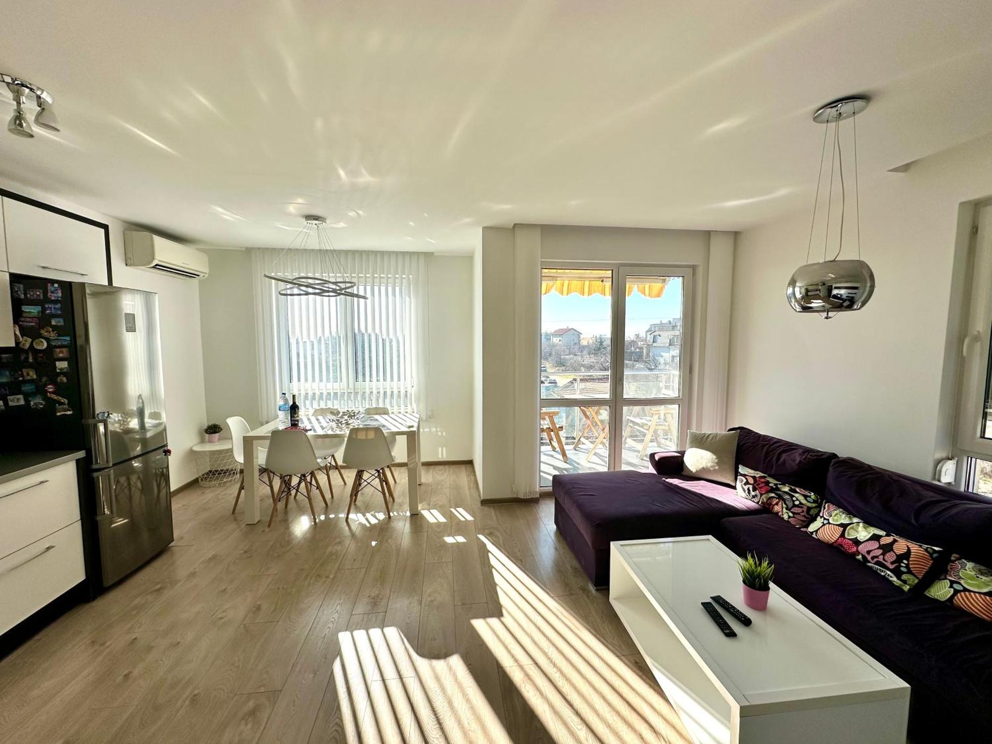 Briz Apartment; 2 Bdr; 6 Guests; Private Parking Varna Eksteriør bilde